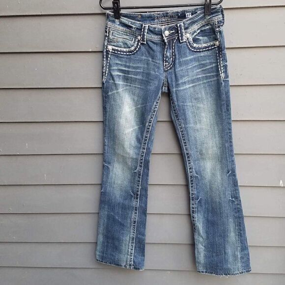 Miss Me Boot Cut Jeans With Wings on Pockets Size 27 - Picture 1 of 8